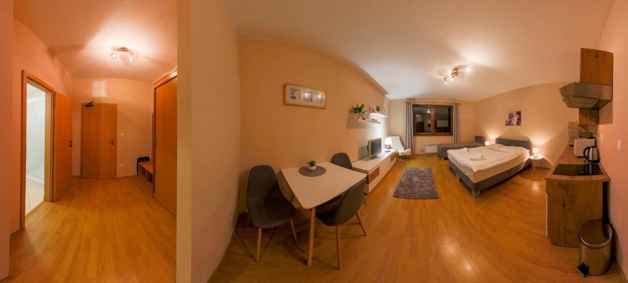Apartmany Fatrapark 1 S Wellnessom Hrabovska Dolina Ружомберок Екстериор снимка