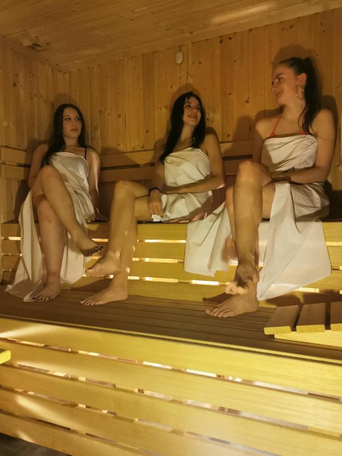 Apartmany Fatrapark 1 S Wellnessom Hrabovska Dolina Ружомберок Екстериор снимка