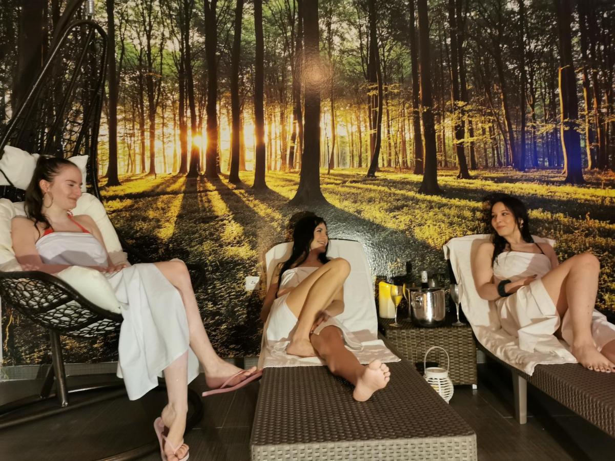 Apartmany Fatrapark 1 S Wellnessom Hrabovska Dolina Ружомберок Екстериор снимка