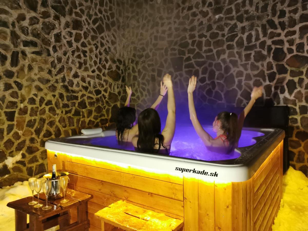 Apartmany Fatrapark 1 S Wellnessom Hrabovska Dolina Ружомберок Екстериор снимка