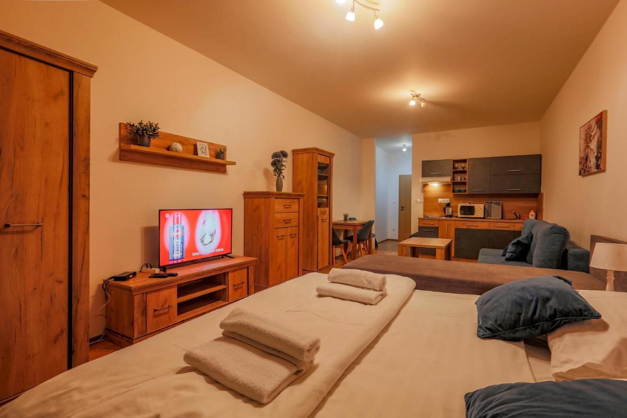 Apartmany Fatrapark 1 S Wellnessom Hrabovska Dolina Ружомберок Екстериор снимка